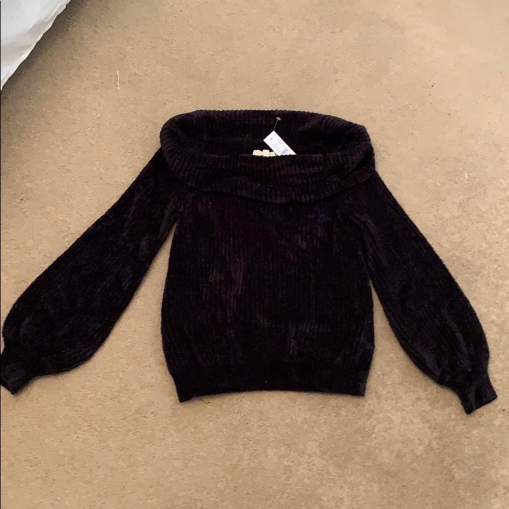 Black LA Hearts Sweater